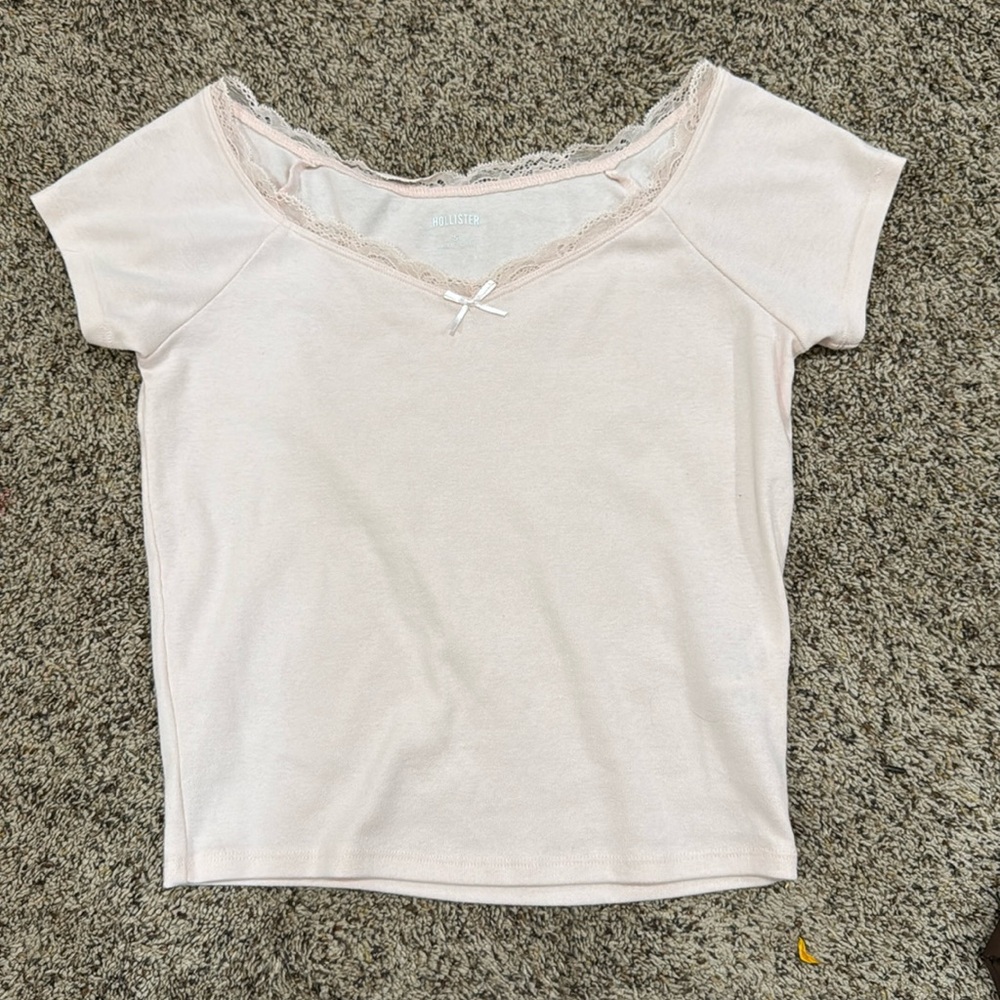 Light pink hollister top